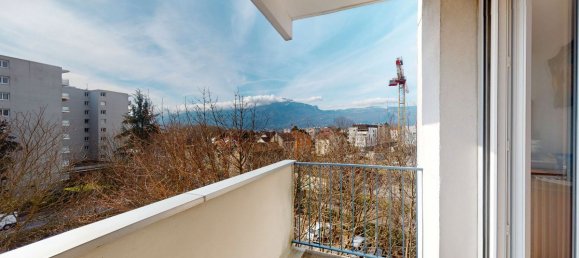 Apartamento de 2 dormitorios en Saint-Martin-d'Heres, France No. 205697 8