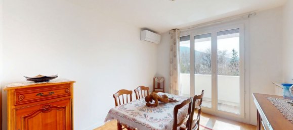 Apartamento de 2 dormitorios en Saint-Martin-d'Heres, France No. 205697 4