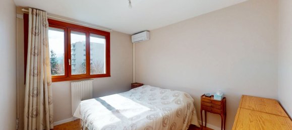 Apartamento de 2 dormitorios en Saint-Martin-d'Heres, France No. 205697 12