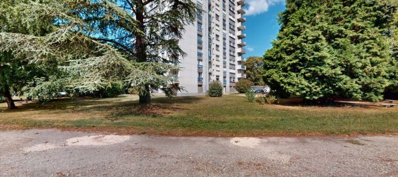 Apartamento de 2 dormitorios en Saint-Martin-d'Heres, France No. 205697 2