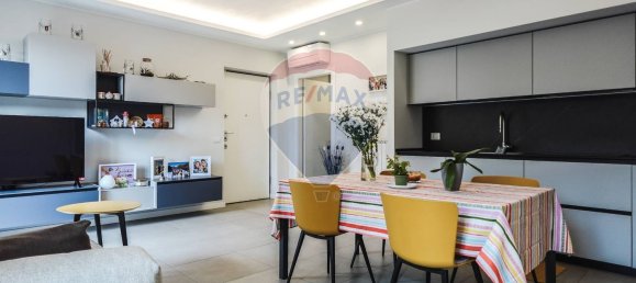 3-salle Appartement à Busto Arsizio, Italy No. 271575 3