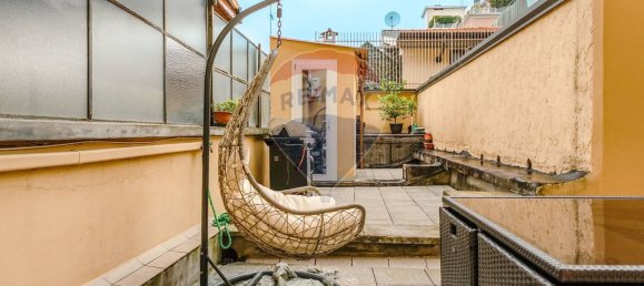 3-salle Appartement à Busto Arsizio, Italy No. 271575 9