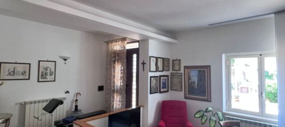 6-salle Appartement à Alcamo, Italy No. 258745 11