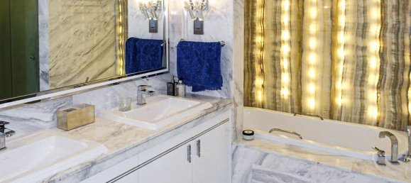 Apartamento de 2 dormitorios en Palm Jumeirah, UAE No. 101448 2