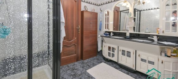 Вилла с 4 спальнями в Ла Лоджа, Италия № 319071 30