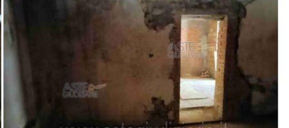 50 bedrooms Apartment in Fabriano, Italy No. 378027 12