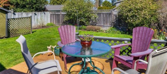 3 bedrooms House in British Columbia, Canada No. 1067 11