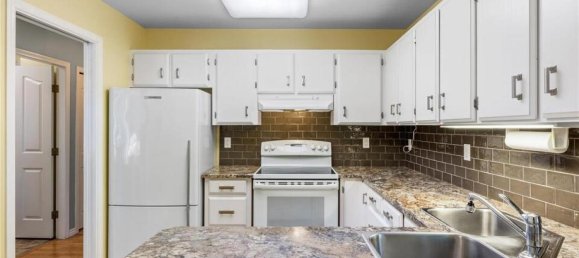 3 bedrooms House in British Columbia, Canada No. 1067 8