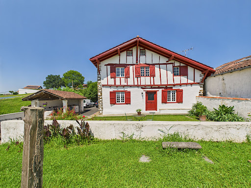 6 Schlafzimmer Haus in Hasparren, France, Nr. 330486