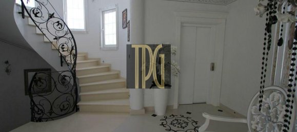 6 bedrooms Villa in Adeje, Spain No. 115915 8