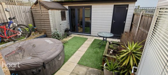 3 bedrooms House in Dartford, United Kingdom No. 4920 11