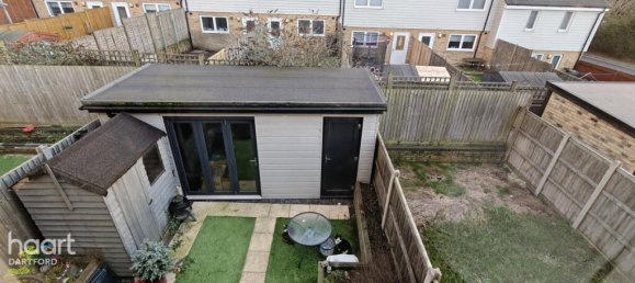 3 bedrooms House in Dartford, United Kingdom No. 4920 16