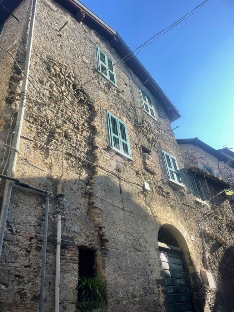 3غرفة شقة في Olevano Romano, Italy رقم 204575