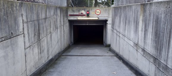  Parking in Innsbruck-Stadt, Austria No. 93815 5