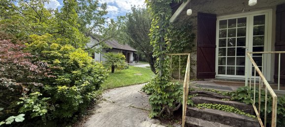 3 bedrooms Castles in Garancieres, France No. 297213 2