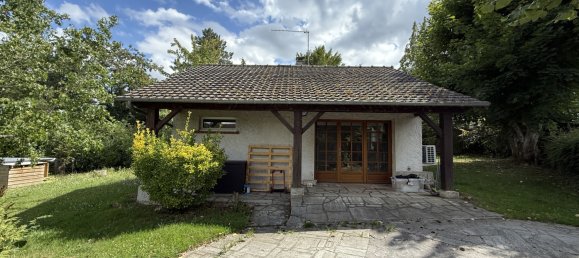 3 bedrooms Castles in Garancieres, France No. 297213 5