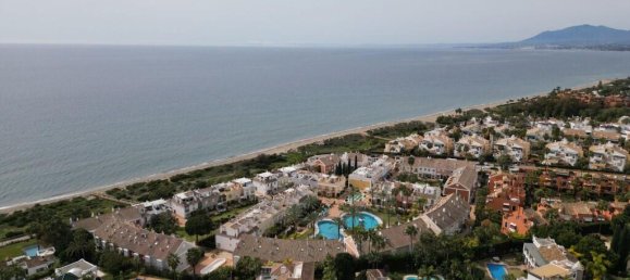 3 bedrooms Townhouse in Marbella, Spain No. 54592 4