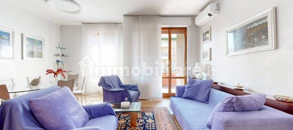 Apartamento de 3 dormitorios en Bresso, Italy No. 286496 4