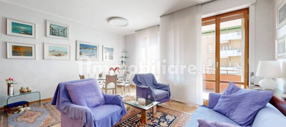 Apartamento de 3 dormitorios en Bresso, Italy No. 286496 3