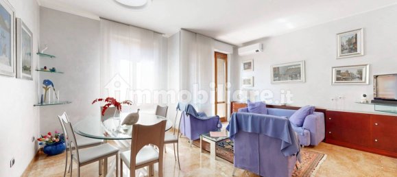 Apartamento de 3 dormitorios en Bresso, Italy No. 286496 5