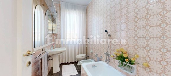 Apartamento de 3 dormitorios en Bresso, Italy No. 286496 47