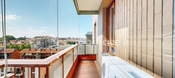 Apartamento de 3 dormitorios en Bresso, Italy No. 286496 21