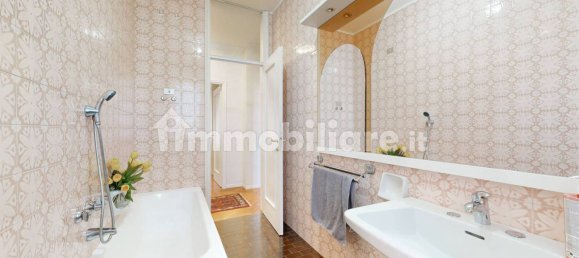 Apartamento de 3 dormitorios en Bresso, Italy No. 286496 45