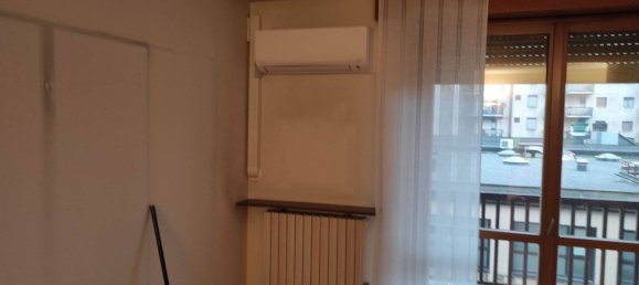 3 bedrooms Apartment in Bergamo, Italy No. 338621 9