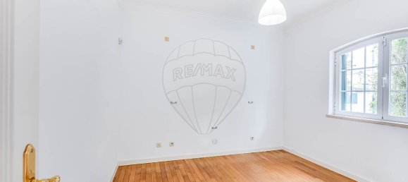 4 bedrooms Villa in Cascais, Portugal No. 54695 10