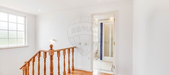 4 bedrooms Villa in Cascais, Portugal No. 54695 13