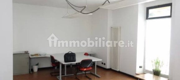 Imóvel comercial de 1 divisão em Bergamo, Italy N.º 273638 3