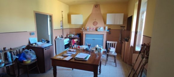 Квартира с 7 комнатами в Гвальдо Тадино, Италия № 193676 11