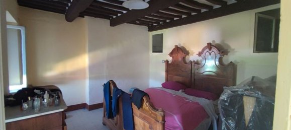 Квартира с 7 комнатами в Гвальдо Тадино, Италия № 193676 10