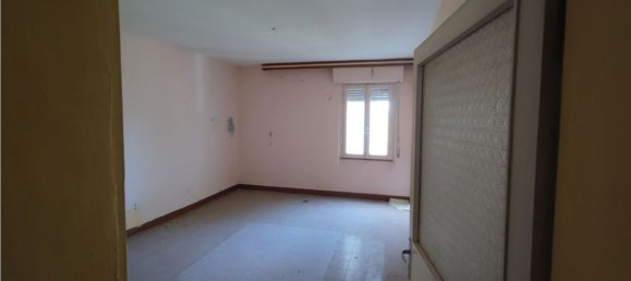 Квартира с 7 комнатами в Гвальдо Тадино, Италия № 193676 16