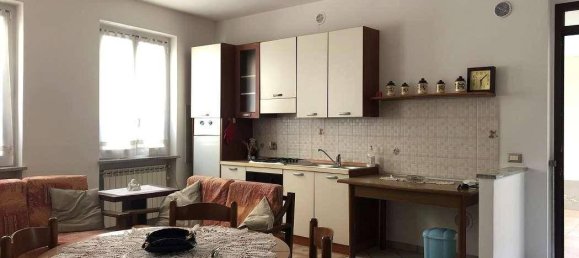 3 rooms Apartment in Gambolò, Italy No. 159696 3