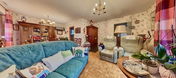 Дом с 4 комнатами в Бан-де-Лавлин, Франция № 69442 5