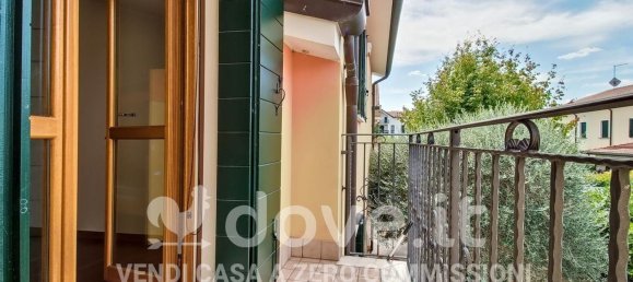 Дом с 4 спальнями в Дуэ Карраре, Италия № 352765 22