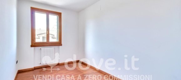 Дом с 4 спальнями в Дуэ Карраре, Италия № 352765 15