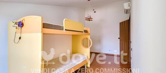 Дом с 4 спальнями в Дуэ Карраре, Италия № 352765 21