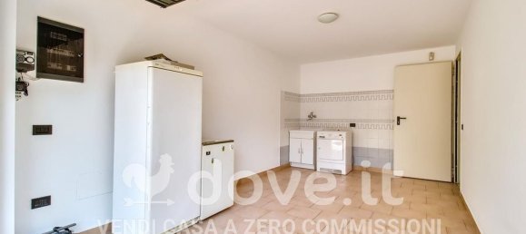 Дом с 4 спальнями в Дуэ Карраре, Италия № 352765 33