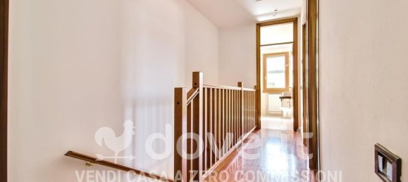 Дом с 4 спальнями в Дуэ Карраре, Италия № 352765 10