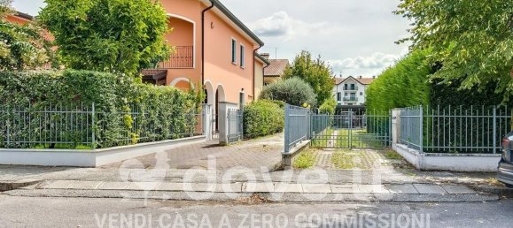 Дом с 4 спальнями в Дуэ Карраре, Италия № 352765 43