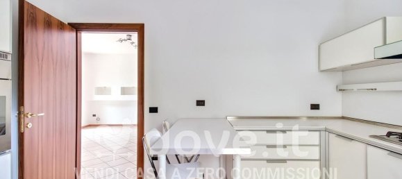 Дом с 4 спальнями в Дуэ Карраре, Италия № 352765 7