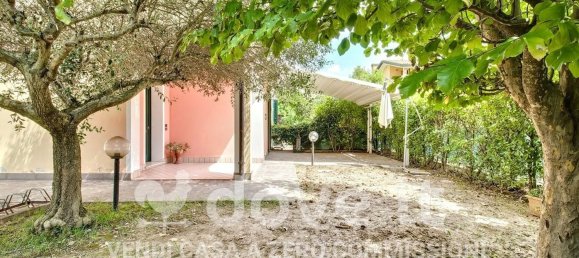 Дом с 4 спальнями в Дуэ Карраре, Италия № 352765 44