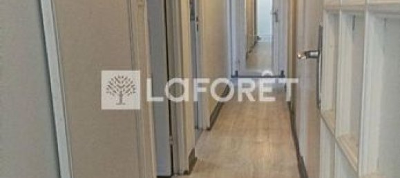 3 bedrooms Apartment in Neuilly-sur-Marne, France No. 354476 4