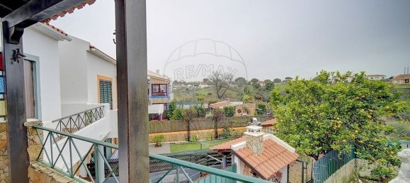 3 bedrooms House in Sesimbra, Portugal No. 170675 12