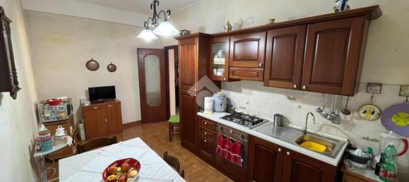 Apartamento de 4 dormitorios en Subiaco, Italy No. 345229 8