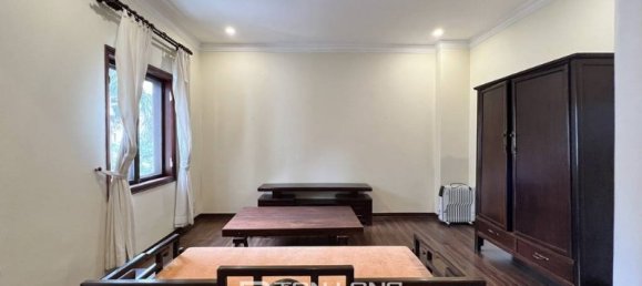 5 bedrooms House in Tay Ho, Vietnam No. 548 13