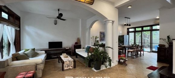 5 bedrooms House in Tay Ho, Vietnam No. 548 2