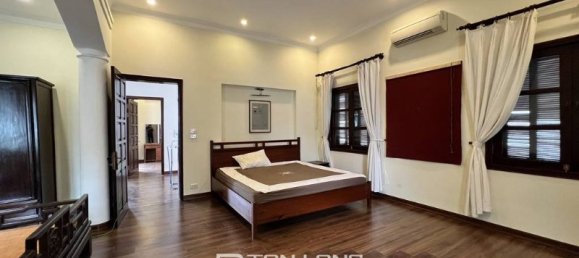 5 bedrooms House in Tay Ho, Vietnam No. 548 11